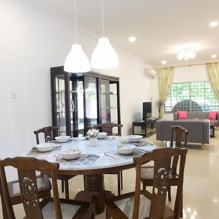 Nansang One Homestay 8Pax 4Rooms Sibu Eksteriør bilde