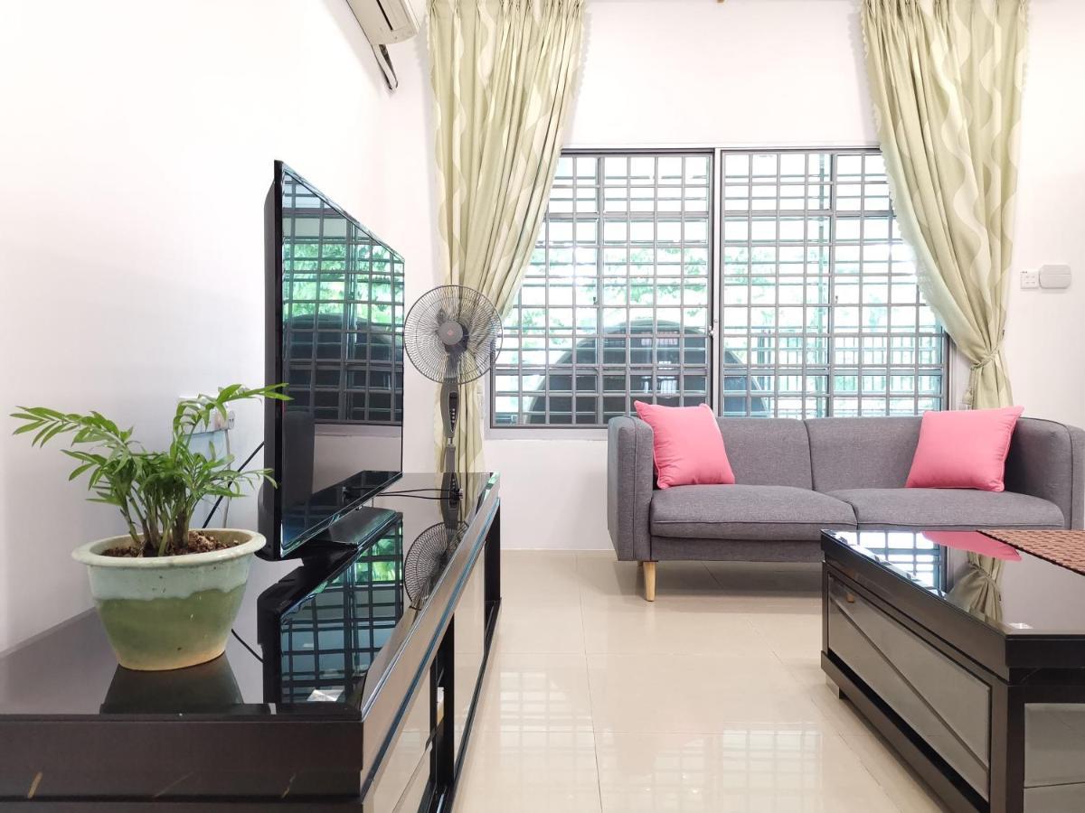 Nansang One Homestay 8Pax 4Rooms Sibu Eksteriør bilde