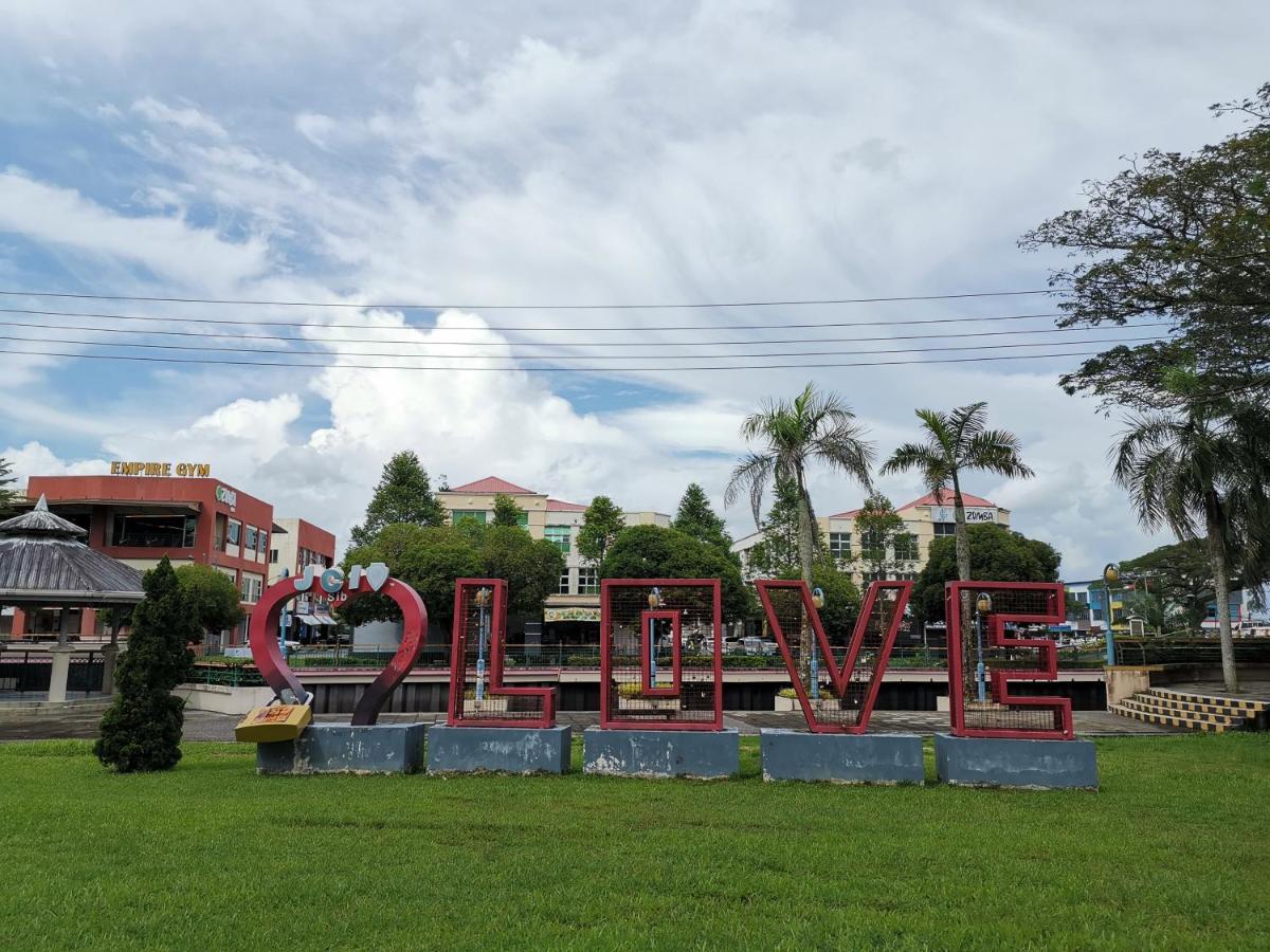 Nansang One Homestay 8Pax 4Rooms Sibu Eksteriør bilde